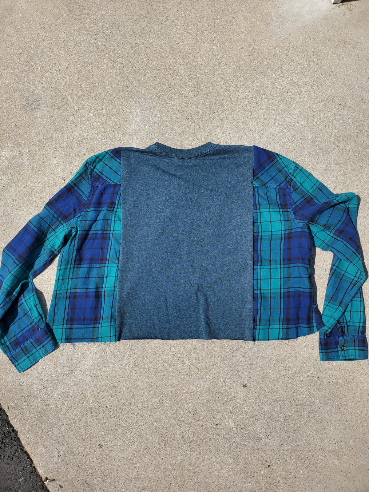Wilderness Way Crop Campfire Tee