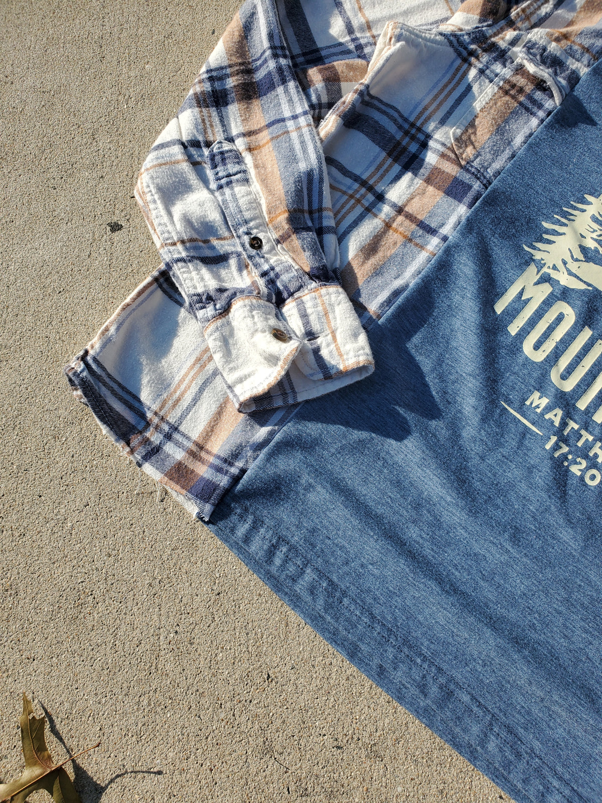 Sunrise Trails Campfire Tee (fits up to L)