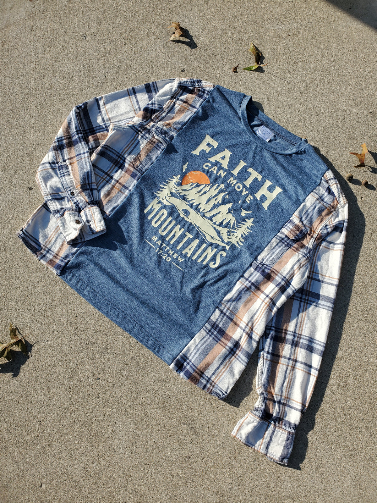 Sunrise Trails Campfire Tee (fits up to L)