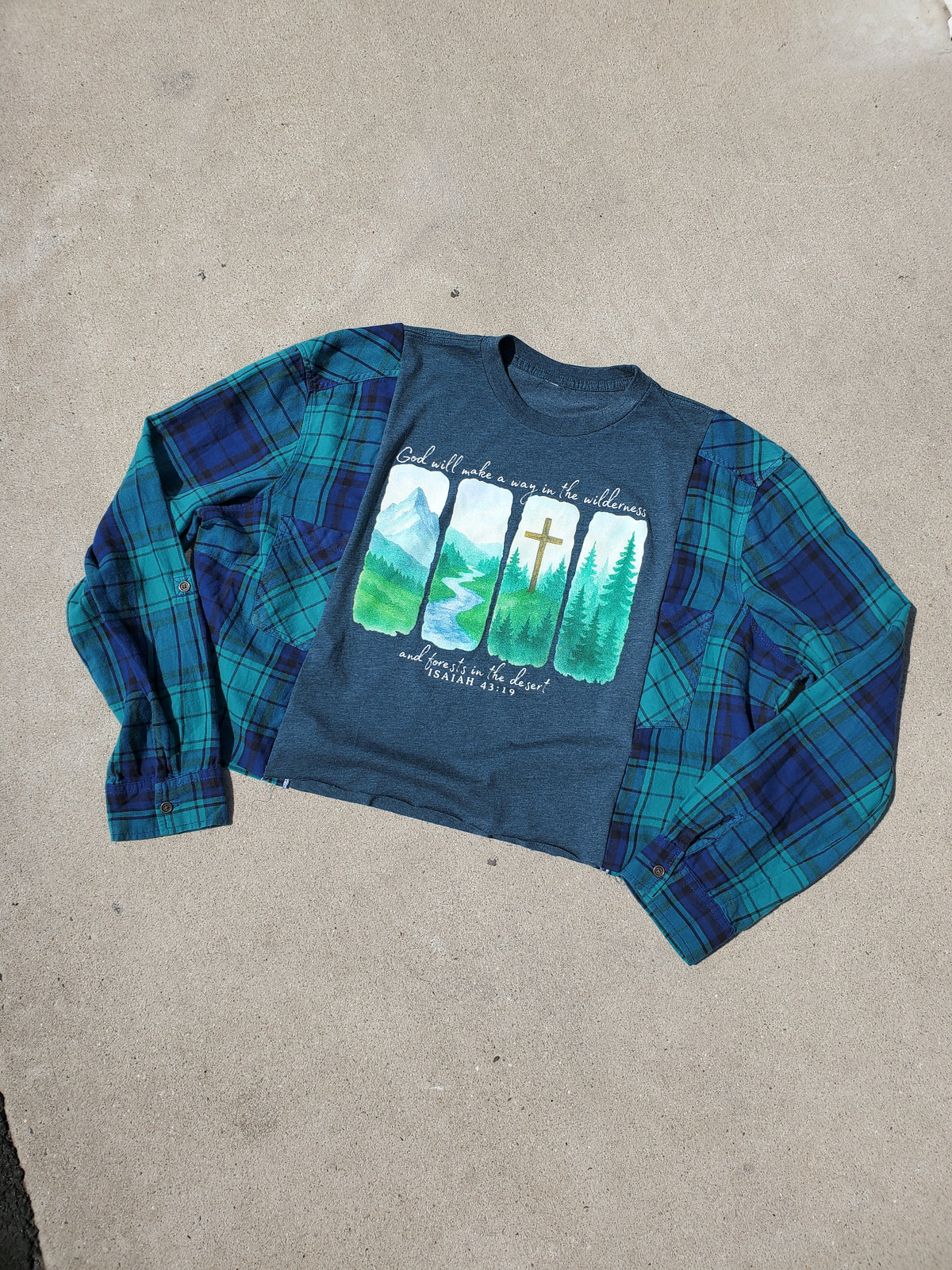 Wilderness Way Crop Campfire Tee